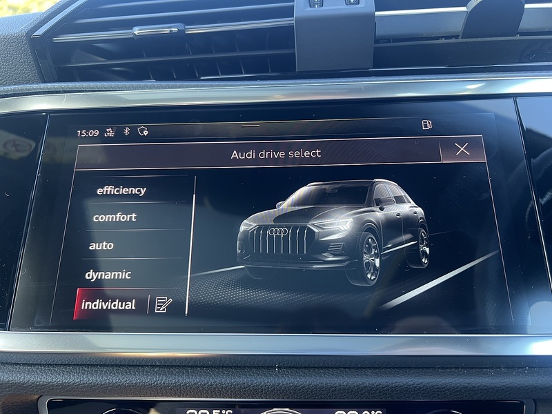 Audi Q3 TDI S line - U11460