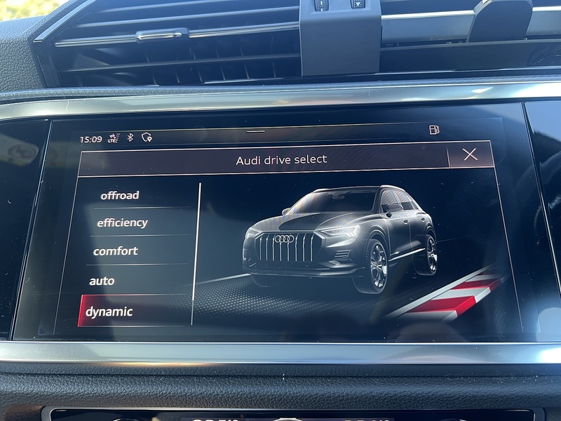 Audi Q3 TDI S line - U11460