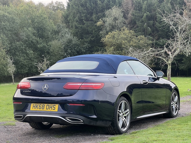 Mercedes-Benz E Class E220d AMG Line - U11461