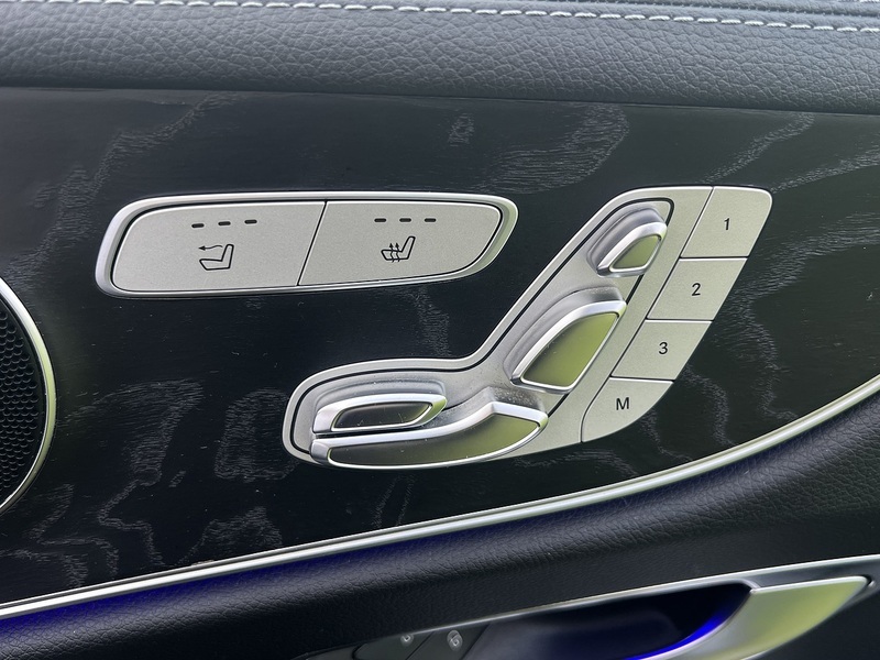 Mercedes-Benz E Class E220d AMG Line - U11461