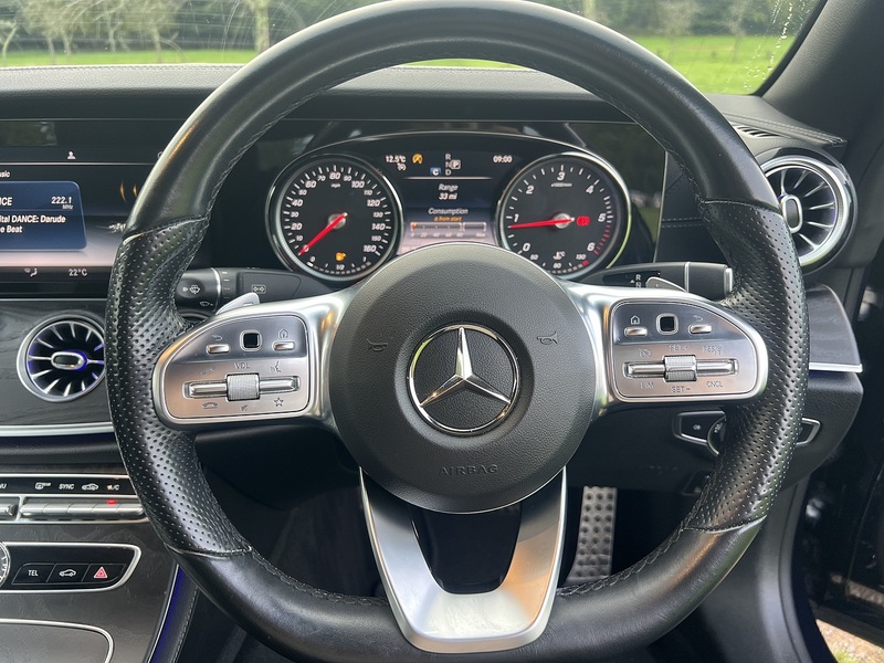 Mercedes-Benz E Class E220d AMG Line - U11461