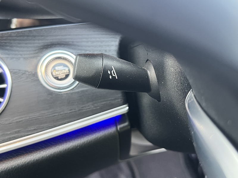 Mercedes-Benz E Class E220d AMG Line - U11461