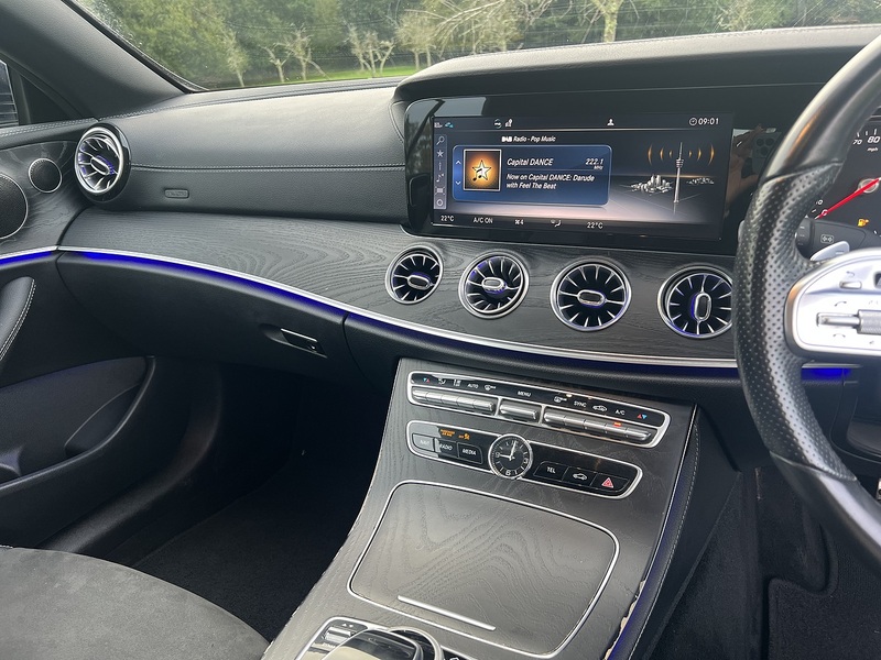 Mercedes-Benz E Class E220d AMG Line - U11461