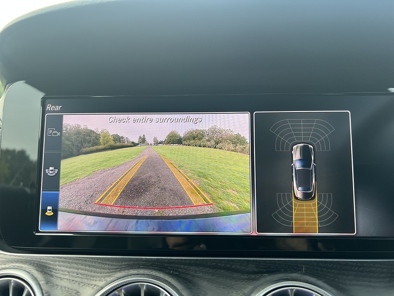 Mercedes-Benz E Class E220d AMG Line - U11461