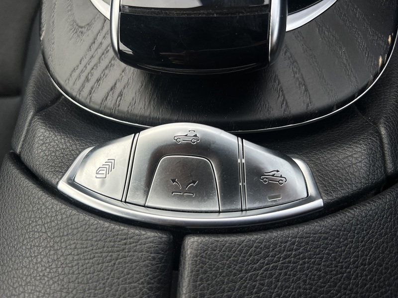 Mercedes-Benz E Class E220d AMG Line - U11461