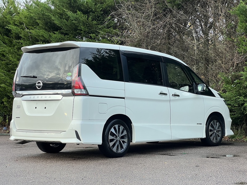 Nissan Serena Highway Star V Selection - U11466