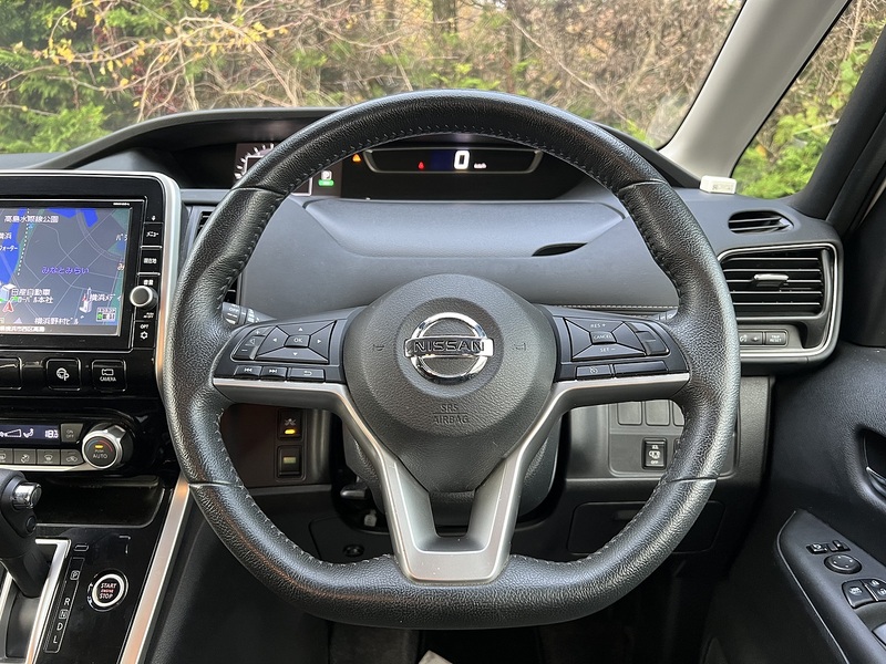 Nissan Serena Highway Star V Selection - U11466