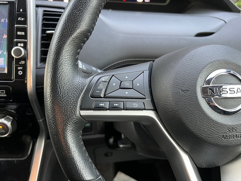 Nissan Serena Highway Star V Selection - U11466