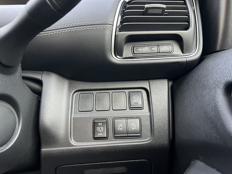 Nissan Serena Highway Star V Selection - U11466