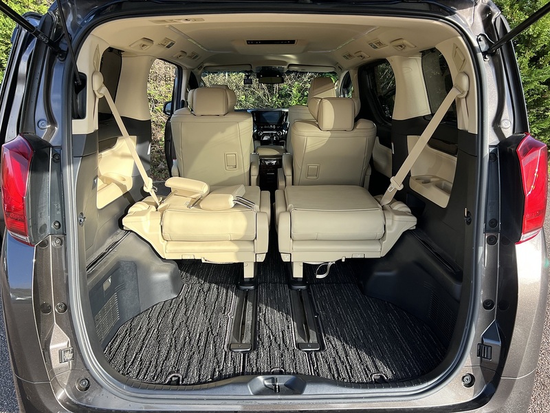 Toyota Alphard Hybrid G F Package 4WD - U11467