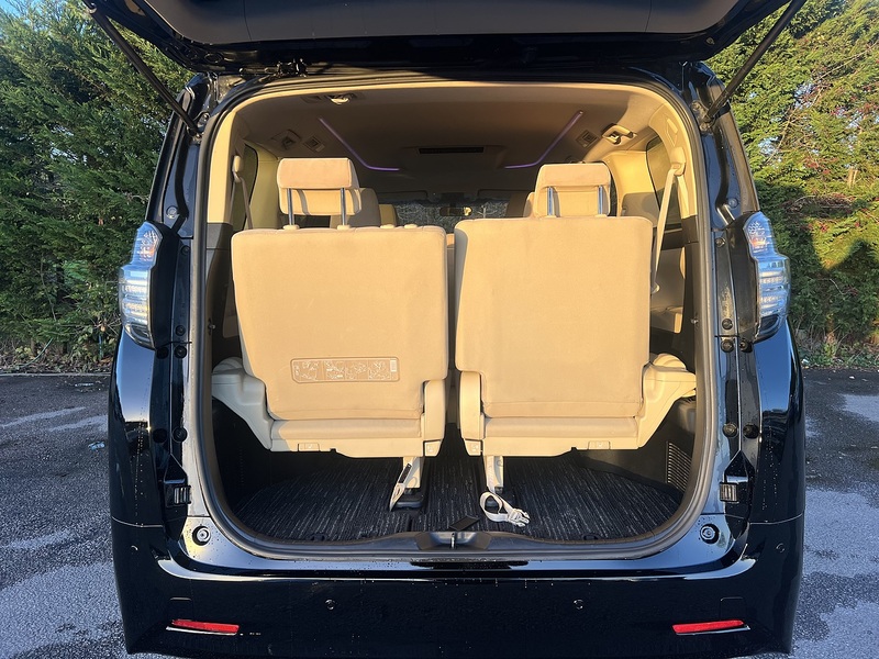 Toyota Vellfire 2.5x - U11468