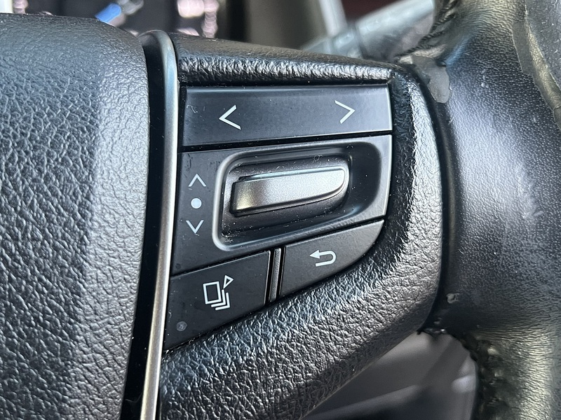 Toyota Vellfire 2.5x - U11468