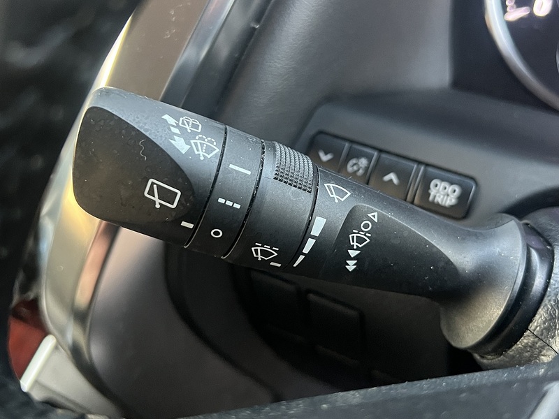 Toyota Vellfire 2.5x - U11468