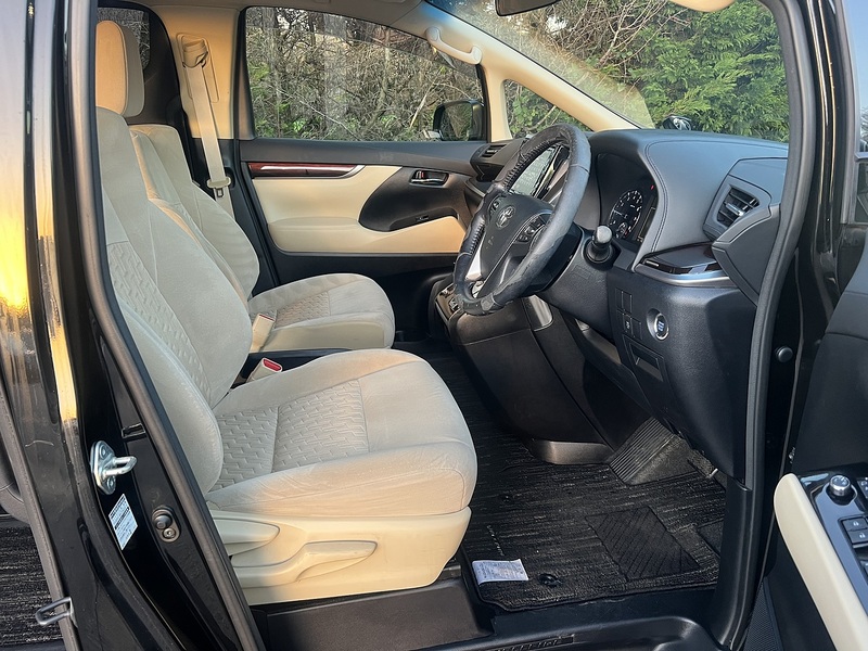 Toyota Vellfire 2.5x - U11468