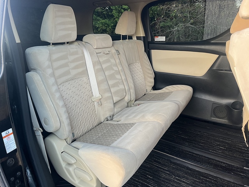 Toyota Vellfire 2.5x - U11468