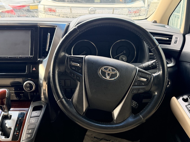 Toyota Vellfire 2.5x - U11468