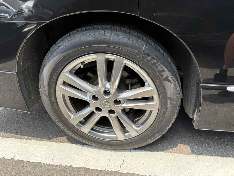 Nissan Elgrand 250 Highway Star 7 Seat - U11470