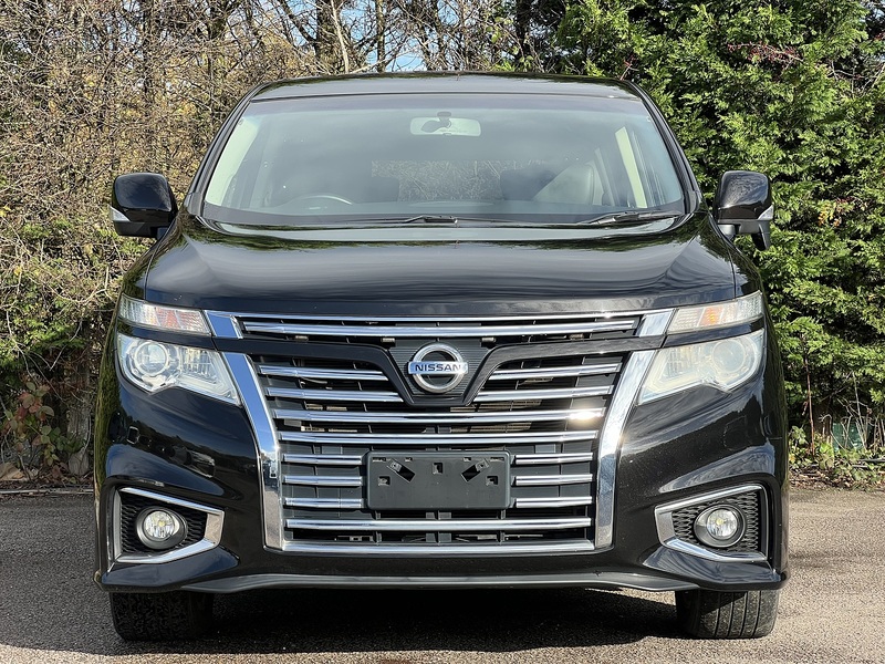 Nissan Elgrand 250 Highway Star S - U11471