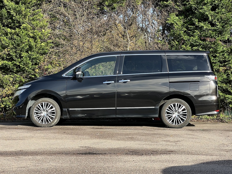 Nissan Elgrand 250 Highway Star S - U11471