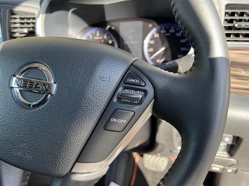 Nissan Elgrand 250 Highway Star S - U11471