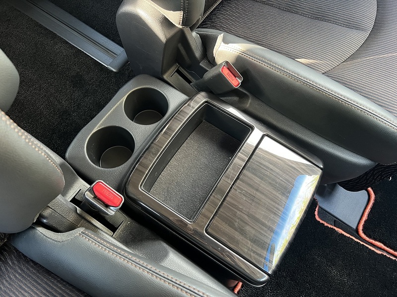 Nissan Elgrand 250 Highway Star S - U11471