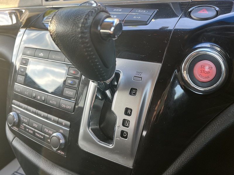 Nissan Elgrand 350 Highway Star - U11472