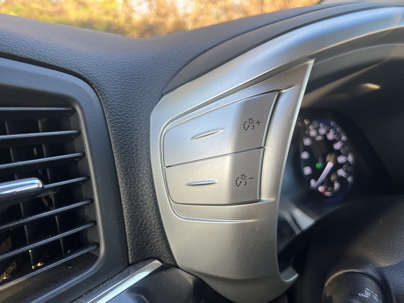 Nissan Elgrand 350 Highway Star - U11472