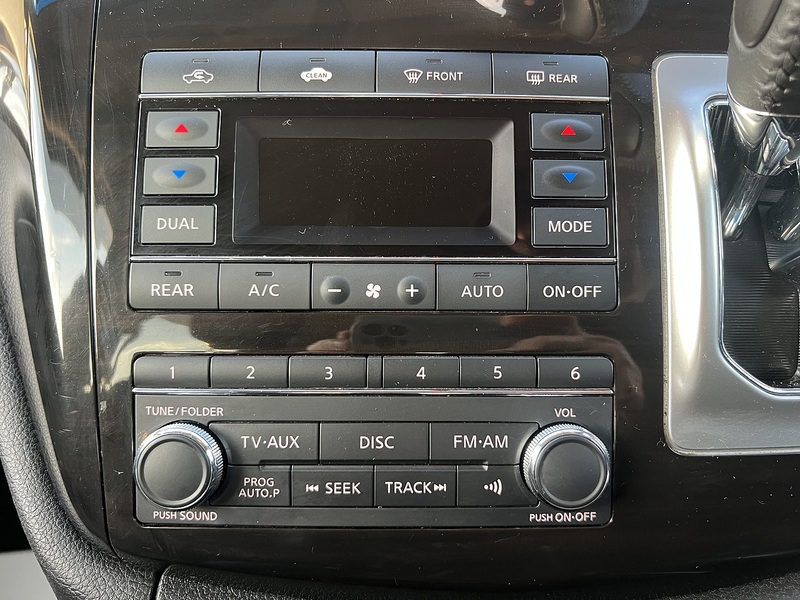 Nissan Elgrand 350 Highway Star - U11472