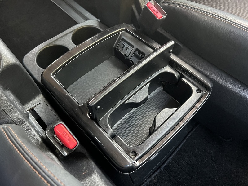 Nissan Elgrand 350 Highway Star - U11472