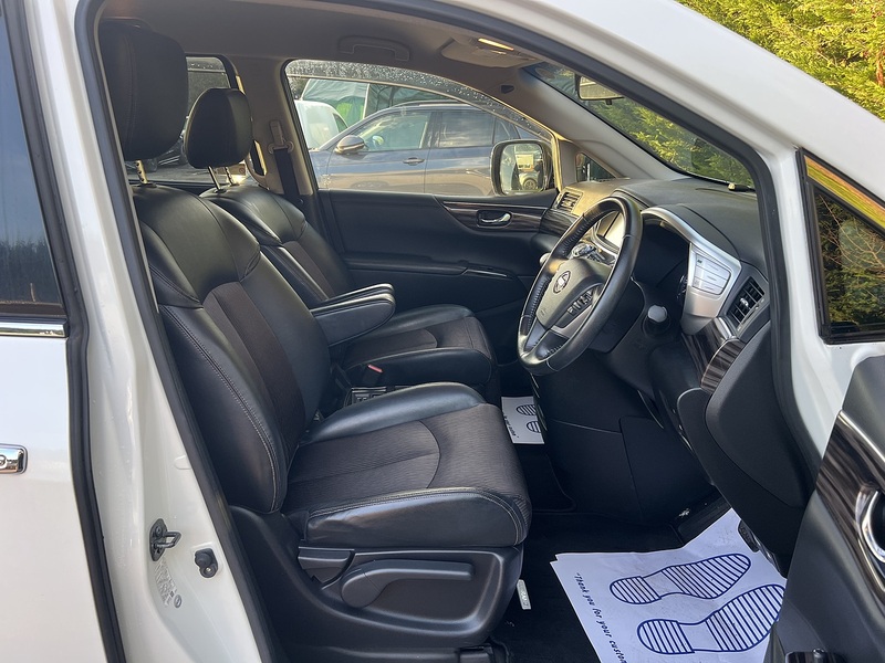 Nissan Elgrand 350 Highway Star - U11472