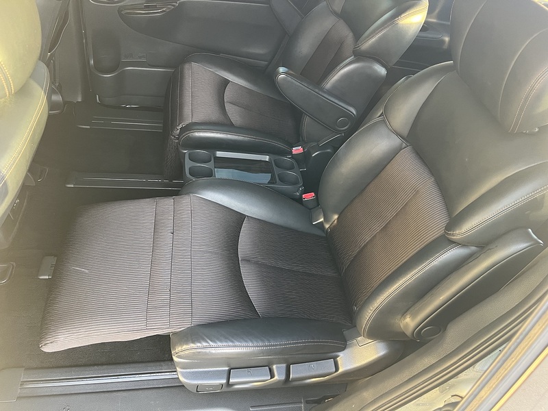 Nissan Elgrand 350 Highway Star - U11472