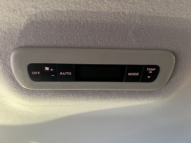 Nissan Elgrand 350 Highway Star - U11472