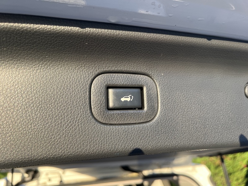 Nissan Elgrand 350 Highway Star - U11472