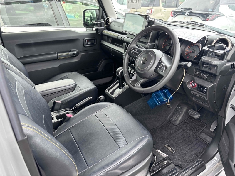 Suzuki Jimny Sierra 4WD JC - U11484