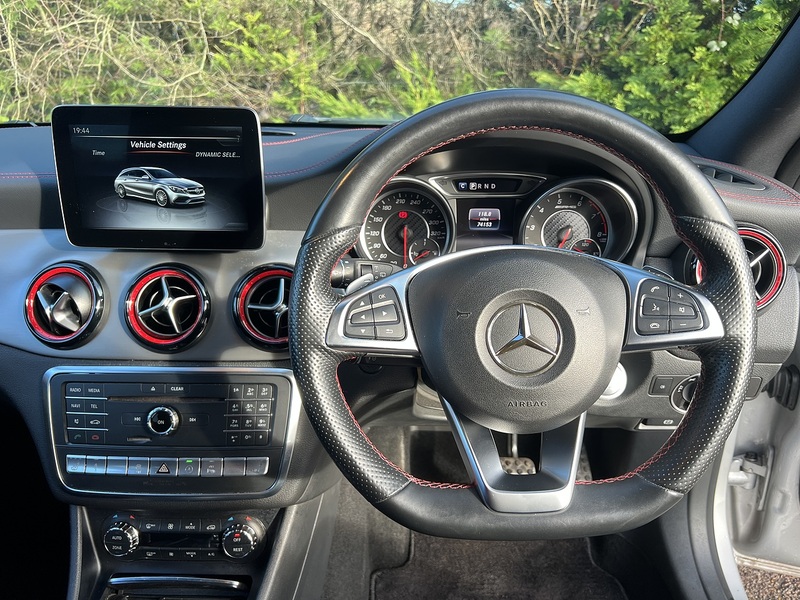 Mercedes-Benz Cla Amg Cla 45 4Matic Shooting Brake - U11485