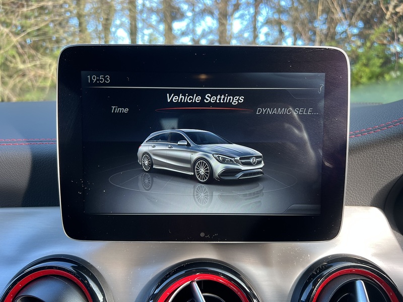 Mercedes-Benz Cla Amg Cla 45 4Matic Shooting Brake - U11485