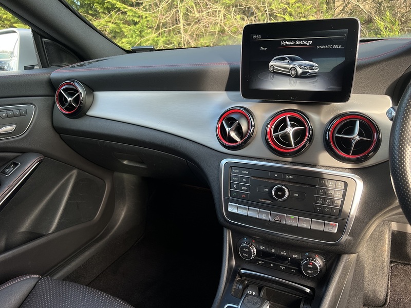 Mercedes-Benz Cla Amg Cla 45 4Matic Shooting Brake - U11485