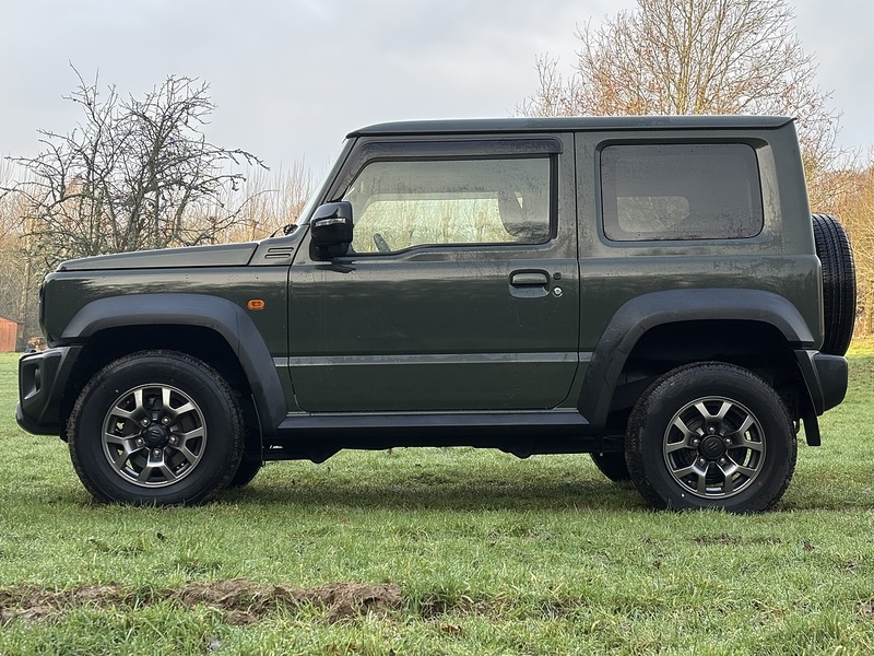 Suzuki Jimny Sierra 4WD JC - U11486
