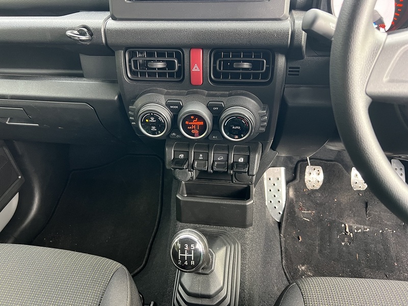 Suzuki Jimny Sierra 4WD JC - U11488