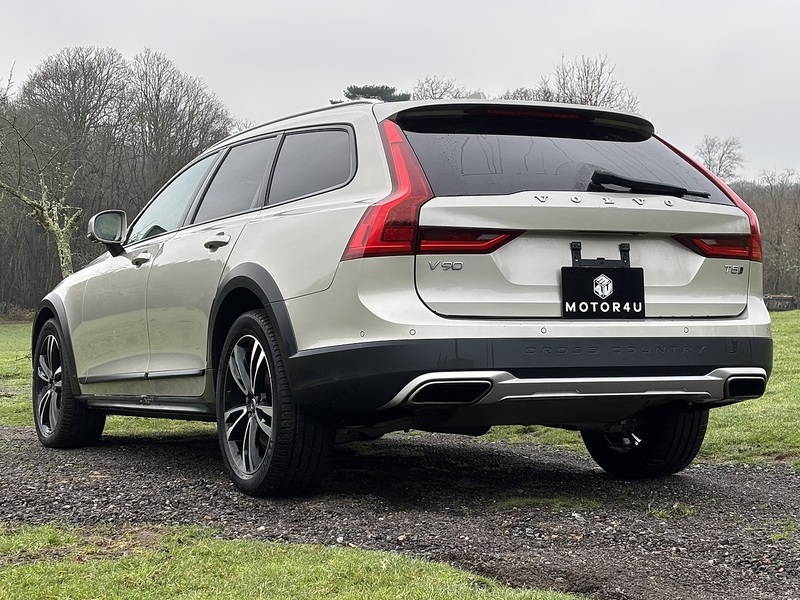 Volvo V90 T5 Cross Country Pro Awd - U11491