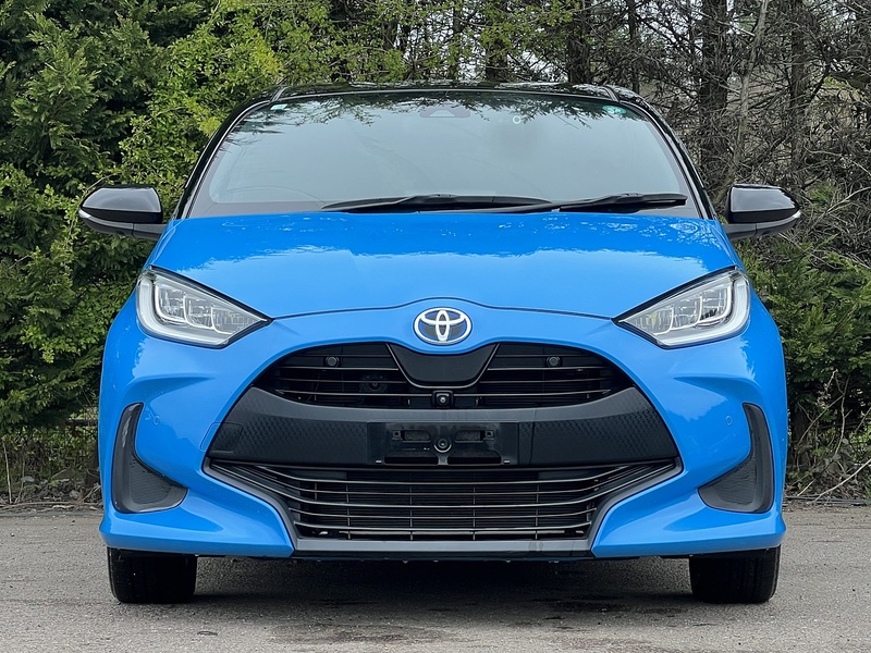 Toyota Yaris Hybrid Z - U11492