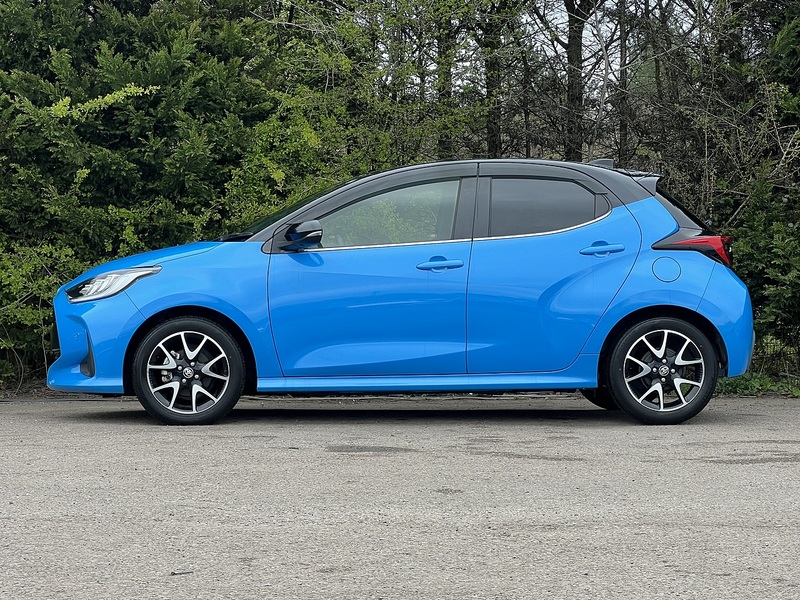 Toyota Yaris Hybrid Z - U11492