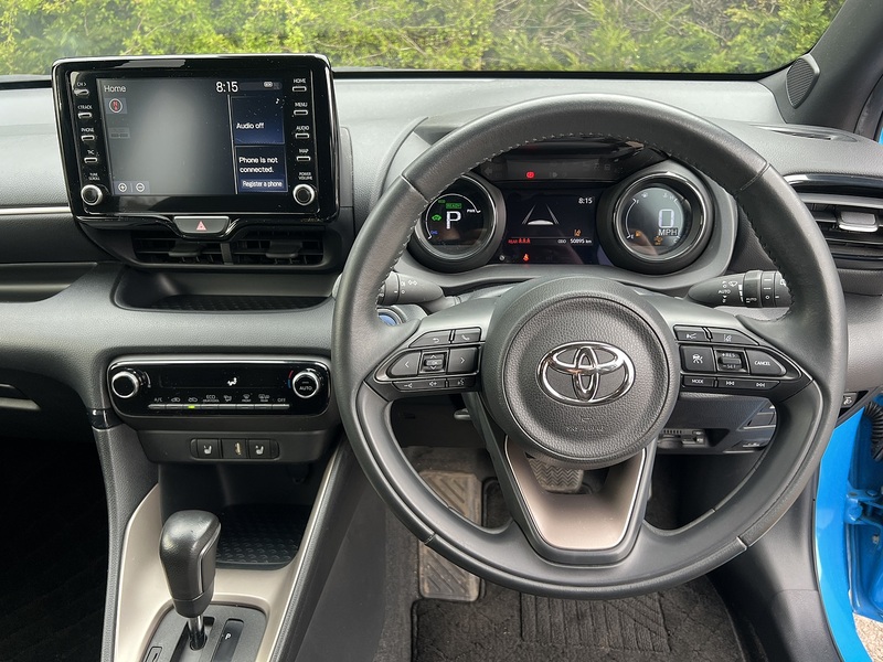 Toyota Yaris Hybrid Z - U11492