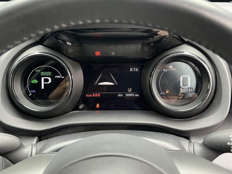 Toyota Yaris Hybrid Z - U11492
