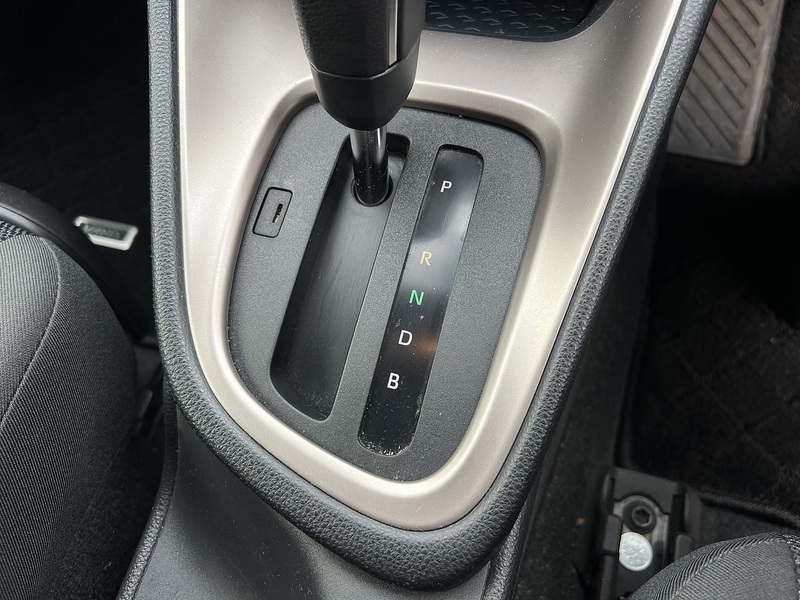 Toyota Yaris Hybrid Z - U11492