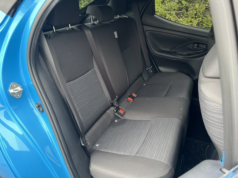 Toyota Yaris Hybrid Z - U11492