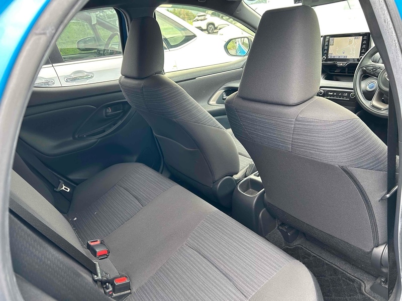 Toyota Yaris Hybrid Z - U11492