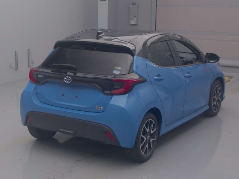 Toyota Yaris Hybrid Z - U11492