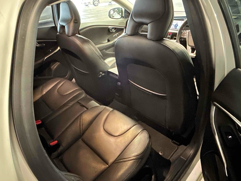 Volvo V40 T4 Se - U11493