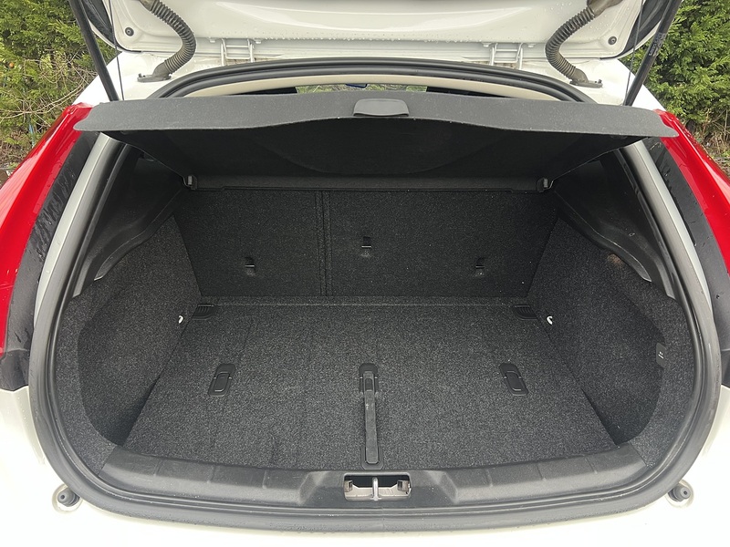 Volvo V40 T4 Se - U11493